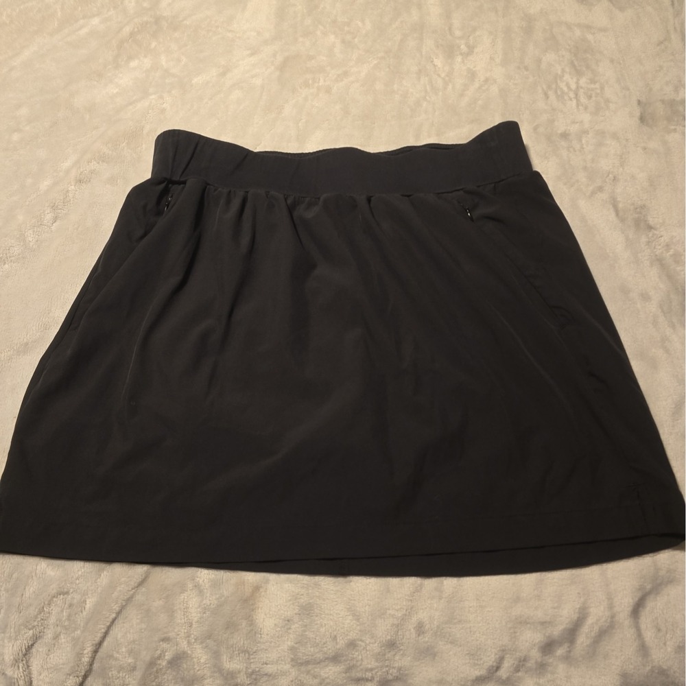 Quince Performance Tech Skort Women's Large Black Preppy Golf Pickleball Tennis